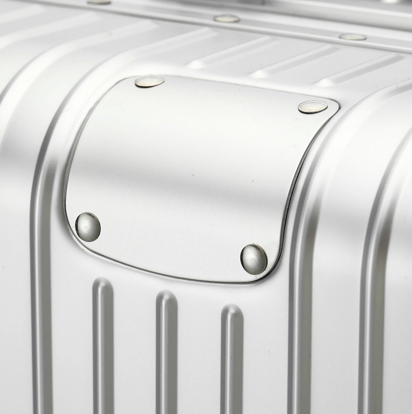 ALUMINIUM SUITCASE V2 THICKER ALUMINIUM & REMOVEABLE WHEELS