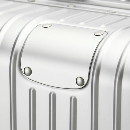 ALUMINIUM SUITCASE V2 THICKER ALUMINIUM & REMOVEABLE WHEELS